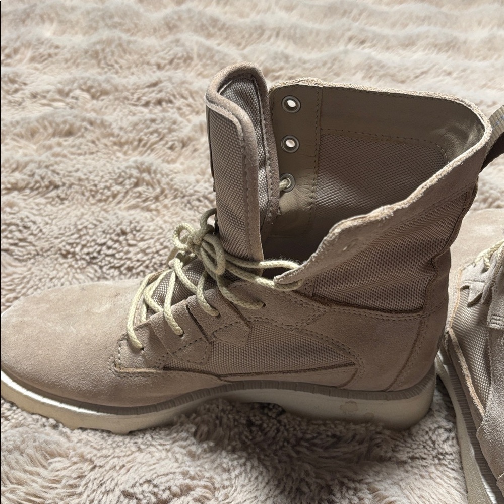 Sorel. Waterproof Light Tan Lace-Up Boots